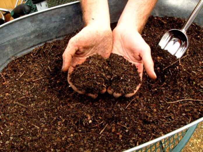 庭での堆肥の使用