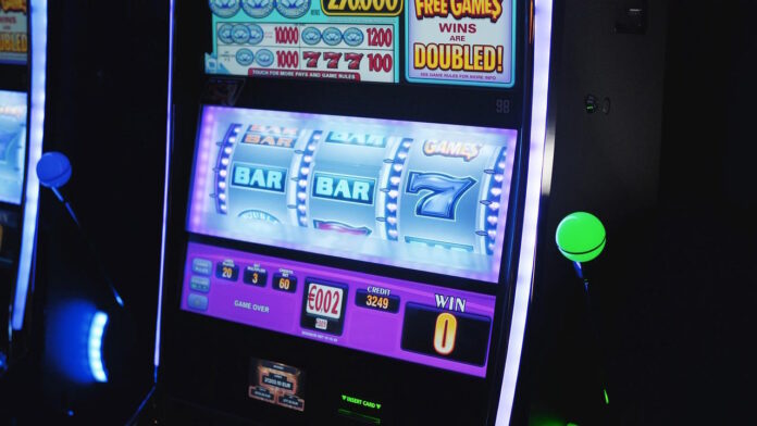 Several elements come into play when evaluating the RTP of slot machines