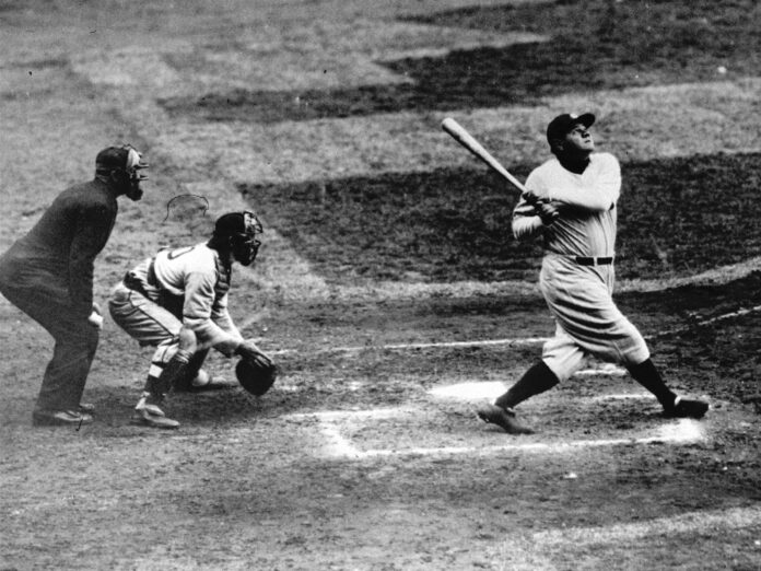 an chéad baseball bat - Babe Ruths 193 Ar a dtugtar Shot Bat
